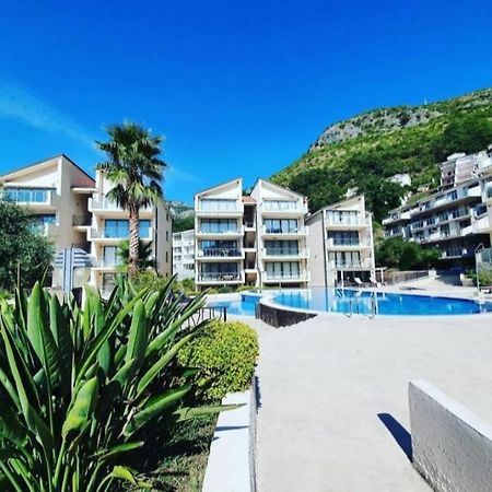 Blue Horizon Apartment Resort ブドヴァ エクステリア 写真