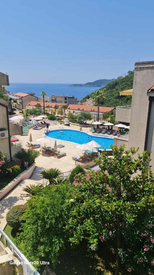 Blue Horizon Apartment Resort ブドヴァ エクステリア 写真